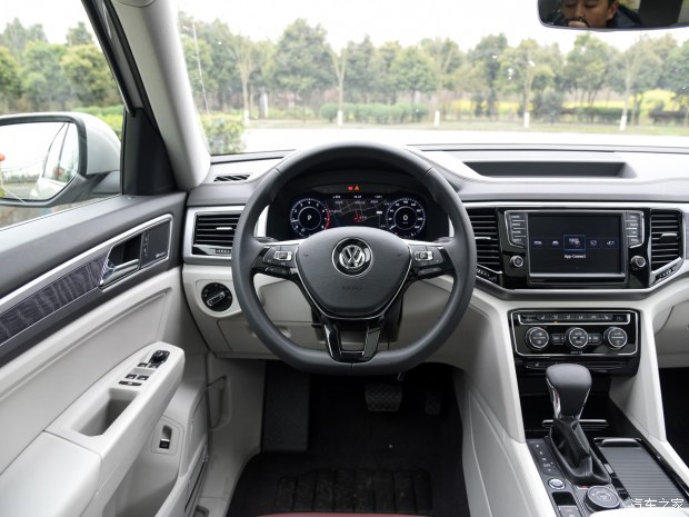 上汽大眾 途昂 2017款 380TSI 四驅(qū)旗艦版 上汽大眾 途昂 2017款 380TSI 四驅(qū)旗艦版