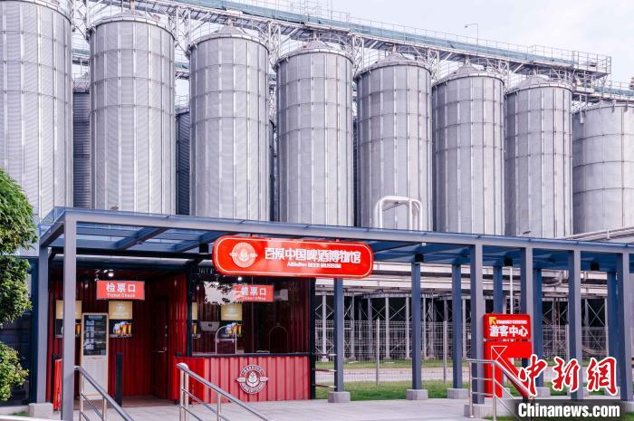 圖為基地原料立倉。　李南軒 攝