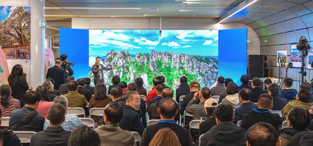 活動(dòng)現(xiàn)場,文旅星推官推介忻州。